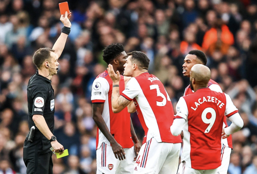 Scout意外战胜阿森纳，比赛局势复杂引爆全场！上演精彩一战