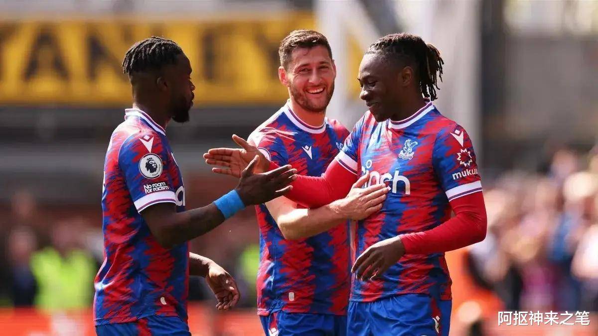 赛后体能课后，西汉姆回应争议备战社区盾，悬念犹存，轮换策略成焦点