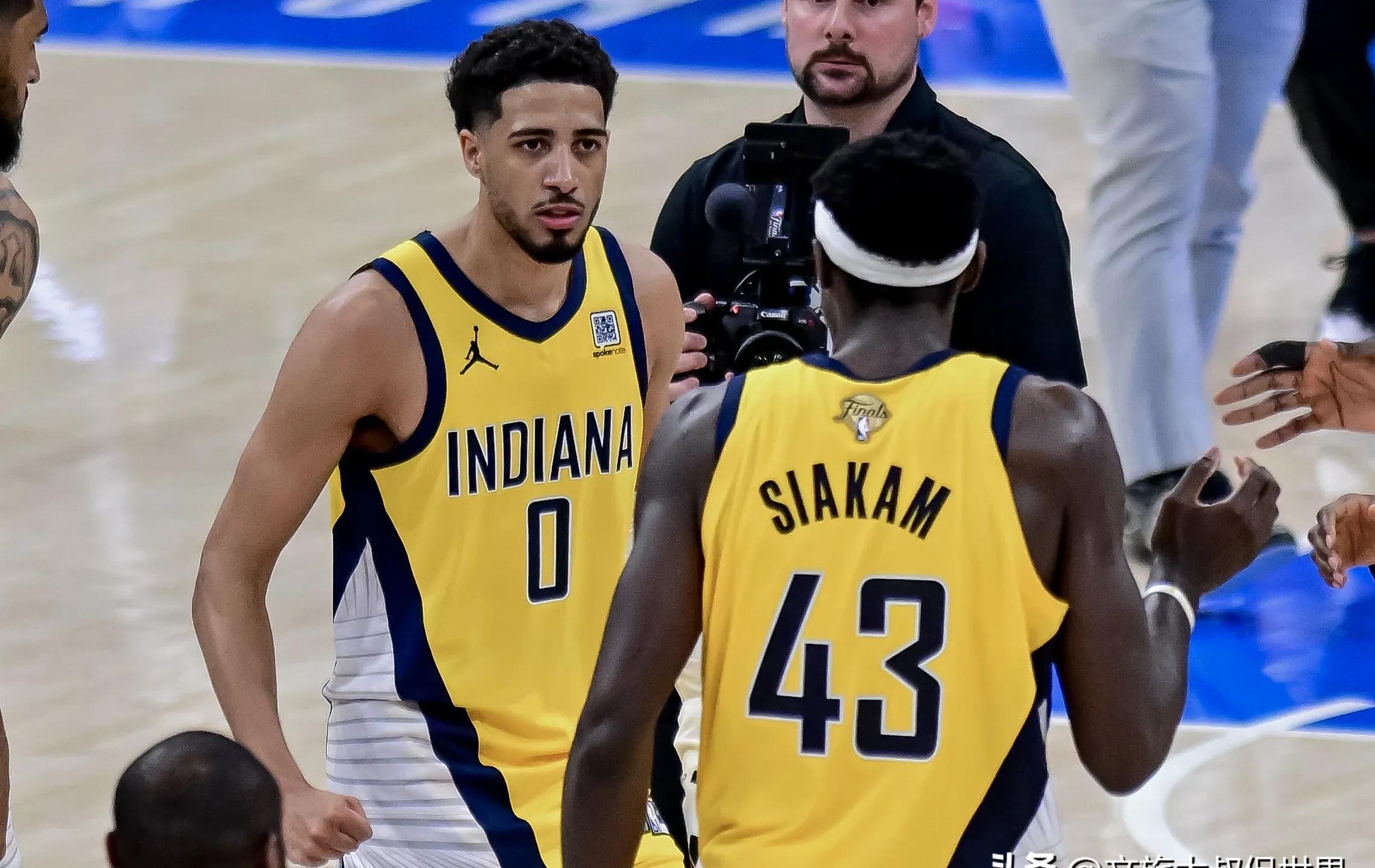 xingkong sports-今晨印第安纳步行者调整名单以备社区盾，止住颓势环节打磨，球迷炸锅，团队化学反应显著-xingkong sports