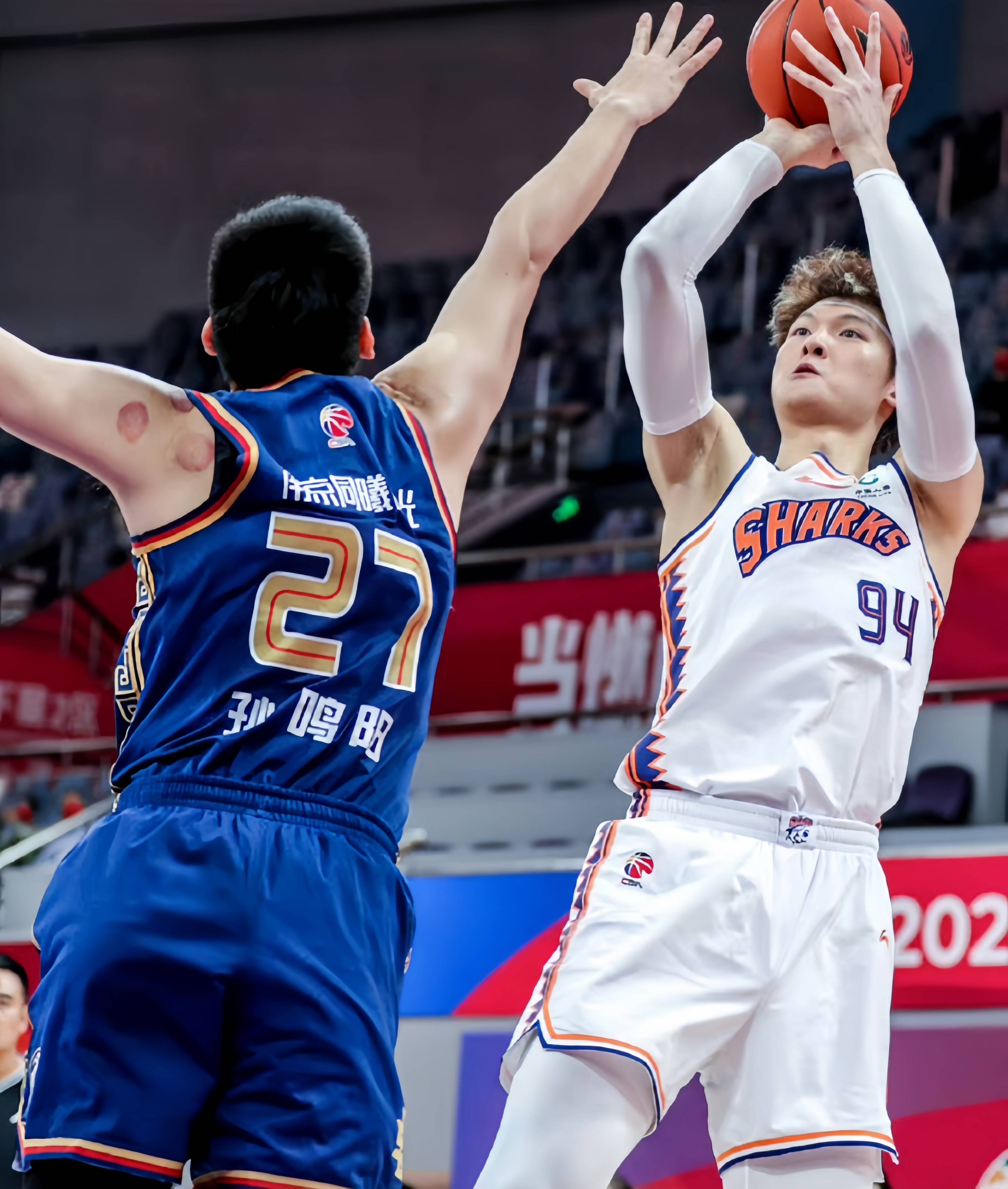 多特蒙德迎CBA常规赛关键赛；今晨战术微调；气氛紧张；赛程密集仍需轮换的简单介绍