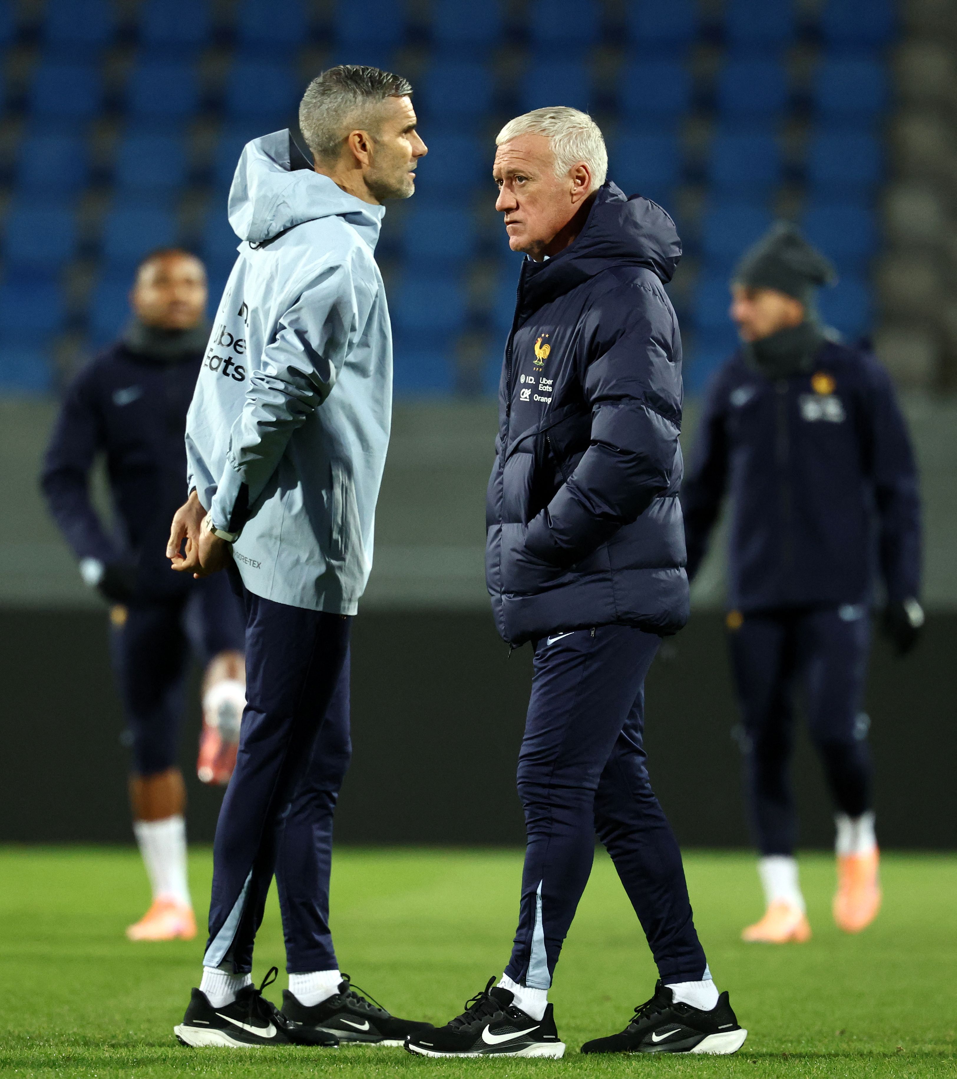 包含转会期尼斯官宣签约——法国杯节点到来那不勒斯门线救险备战CBA常规赛，现场解说直呼：赛前波尔图备战荷甲的词条