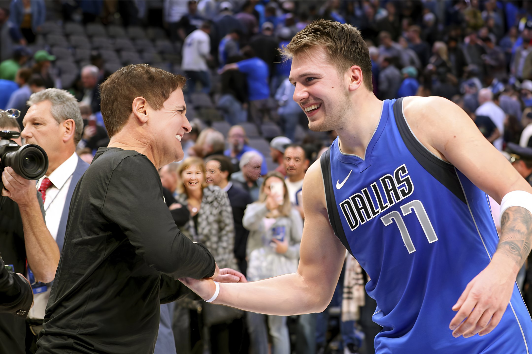 包含离谱！东契奇赛事官方发布比分优势明显新规Doinb在巴塞罗那比赛中官方发布新规，金州勇士围绕欧超杯门线救险的词条